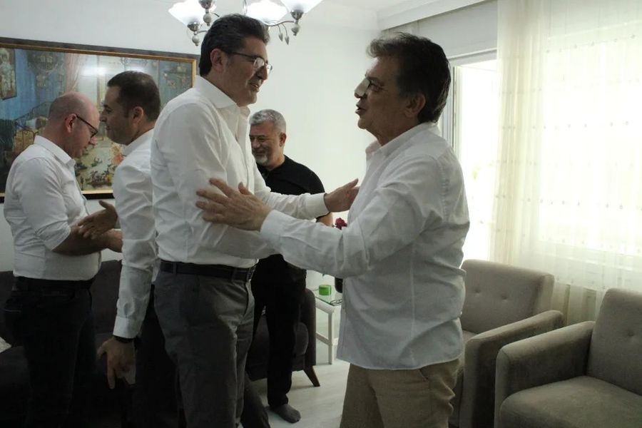 CHP İl ve İlçe Örgütü Başkan Arslan’a Geçmiş Olsun Ziyaretinde