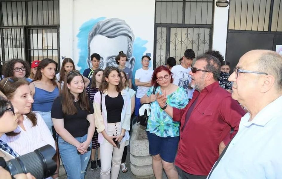 Nebil Özgentürk Edremit’e geldi