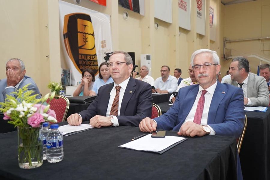 Başkan Ergin Meclis Toplantısında