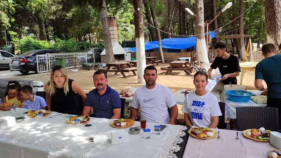 Edremit’ te MHP Teşkilatı Kahvaltıda Buluştu