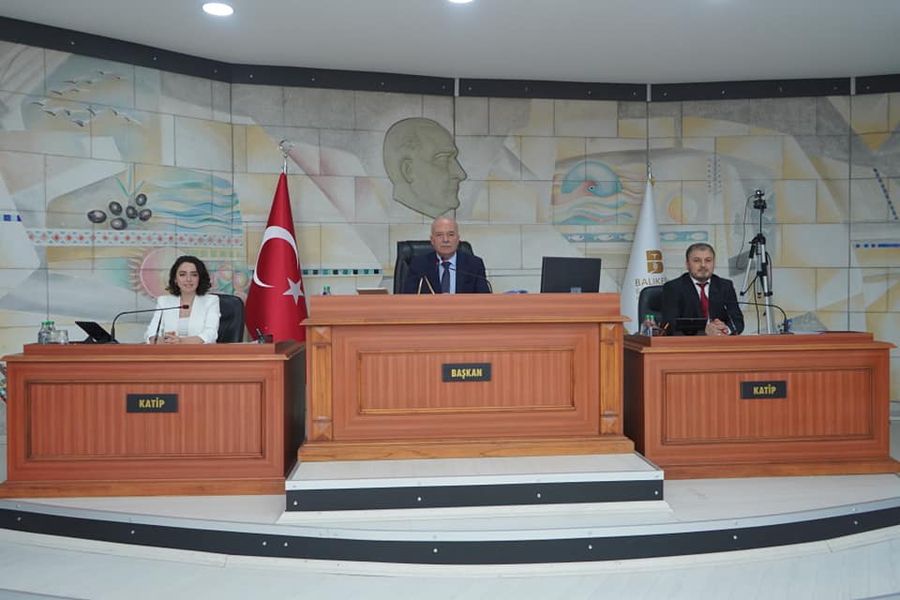 Başkan Ergin Meclis Toplantısında