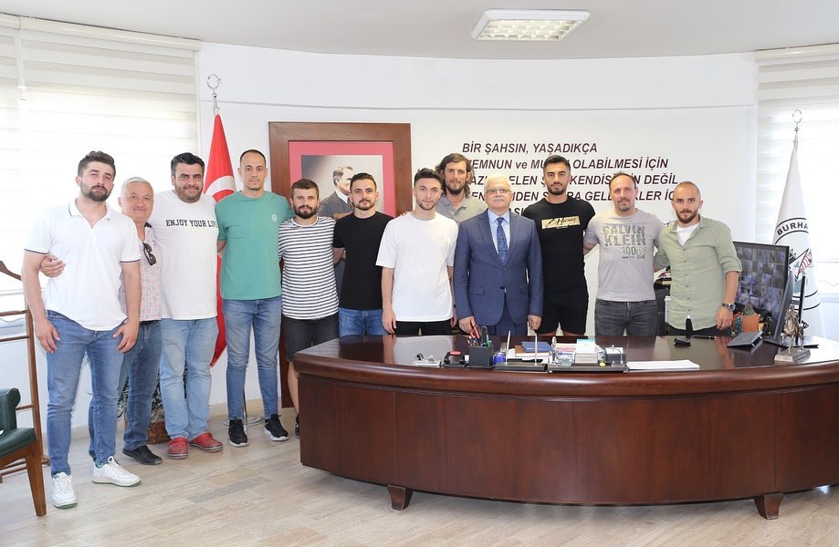 BURHANİYE BELEDİYESPOR TRANSFERLERE BAŞLADI