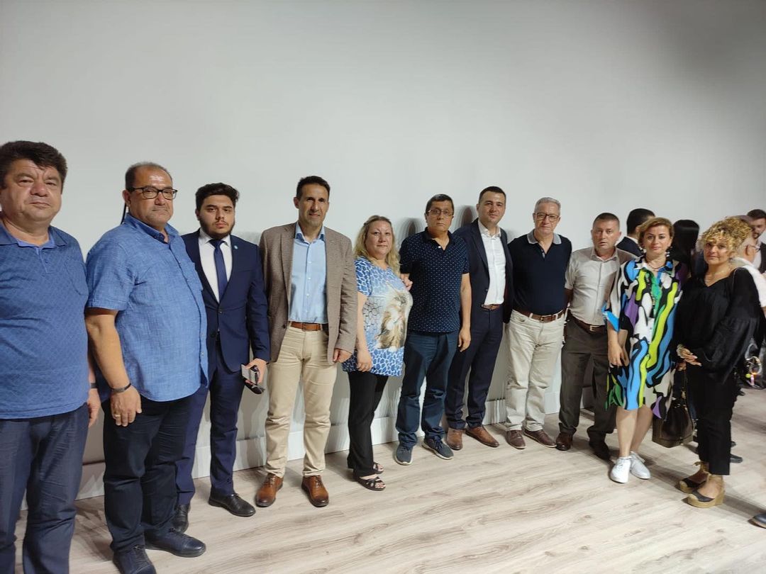 Liderimizin İzinde Az Kaldı