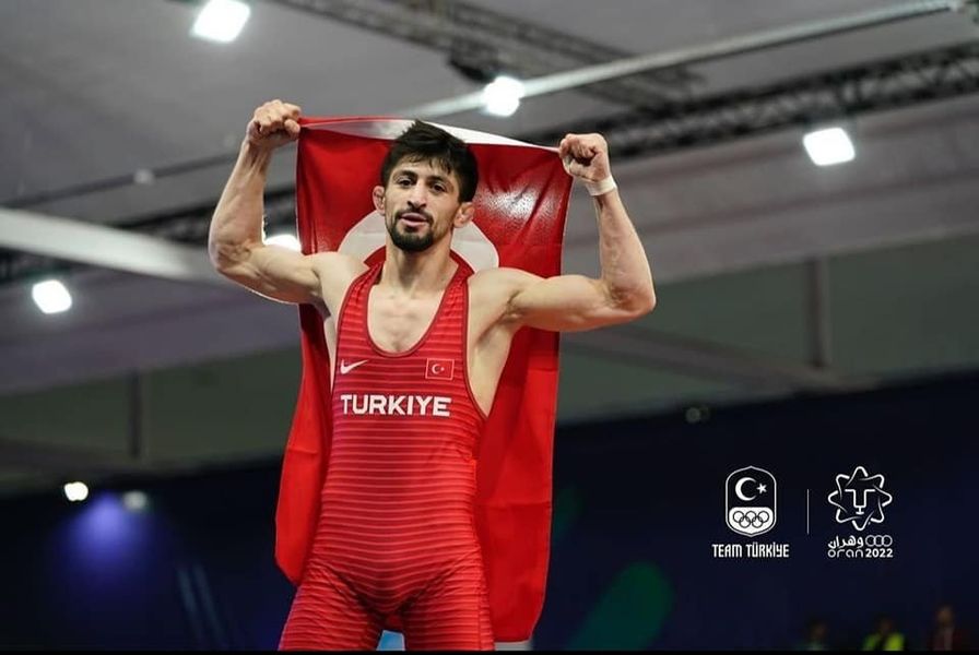 Kerem Kamal Akdeniz Oyunları Şampiyonu