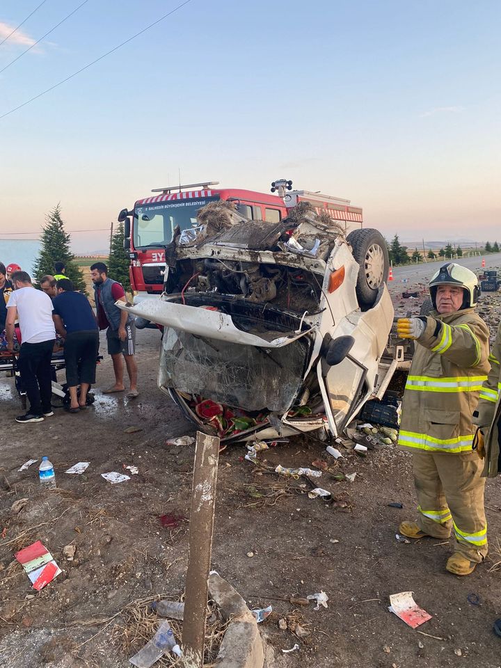 Kazada 4 Kişi Yaralandı