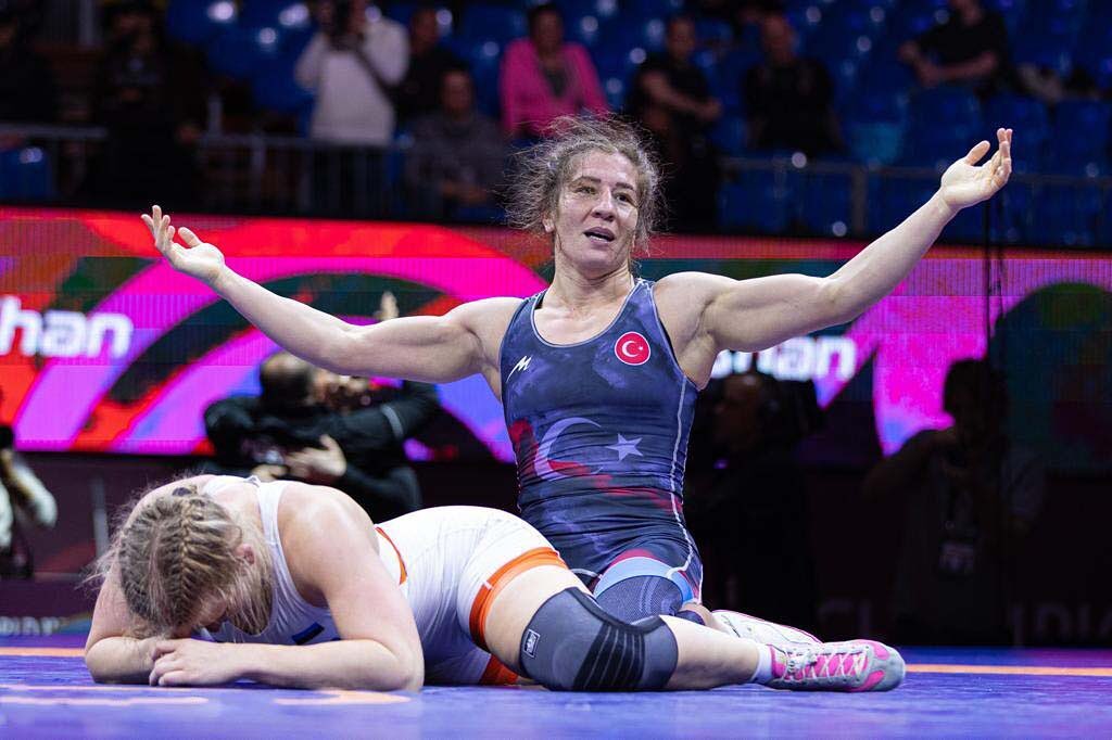 Yasemin Adar Yiğit Finalde