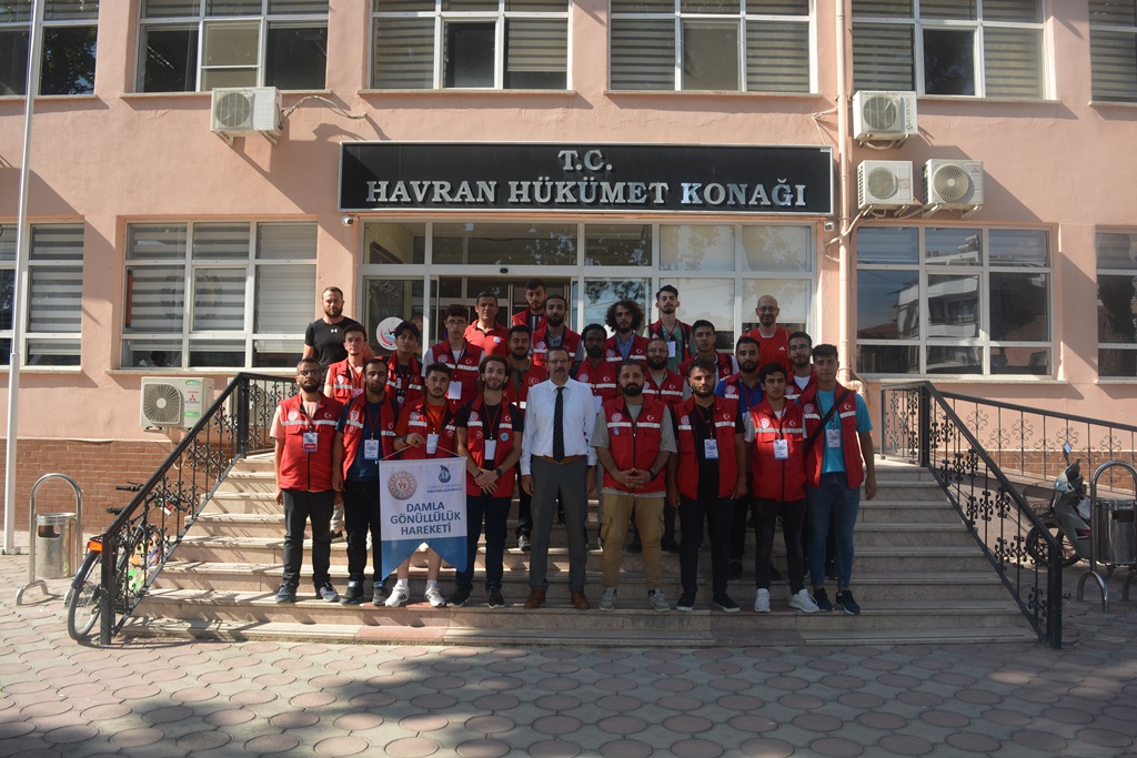 Damla Gönüllülük Hareketi Gönüllülerinden Kaymakama Ziyaret