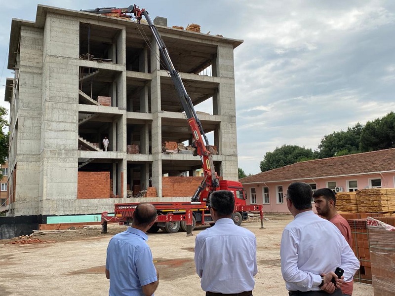 Kaymakam Dr. Arslan Yurt’tan Okul İnşaatlarında İnceleme