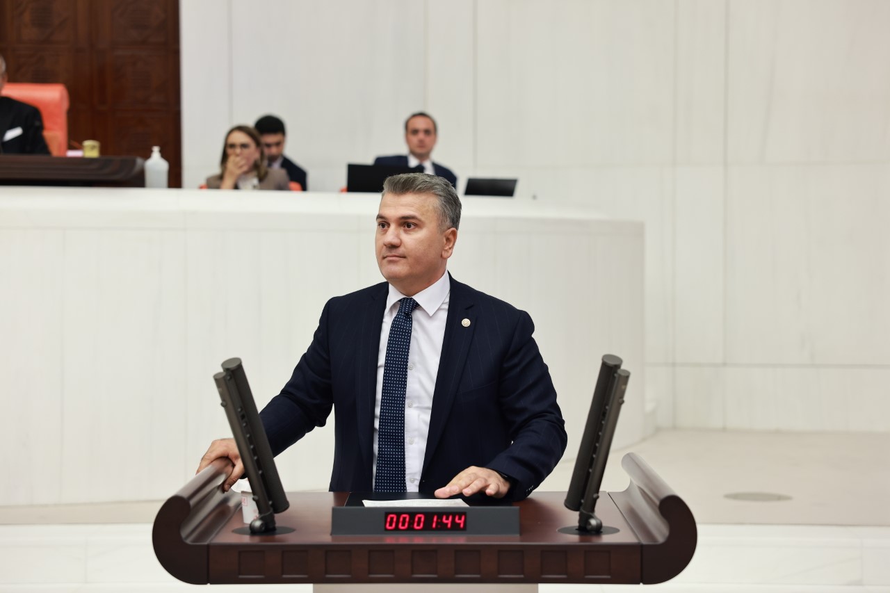 MİLLETVEKİLİ MUSTAFA CANBEY: BU ÜLKEDE HİÇBİR GAZETECİ, GAZETECİLİK FAALİYETİ NEDENİYLE TUTUKLU DEĞİLDİR