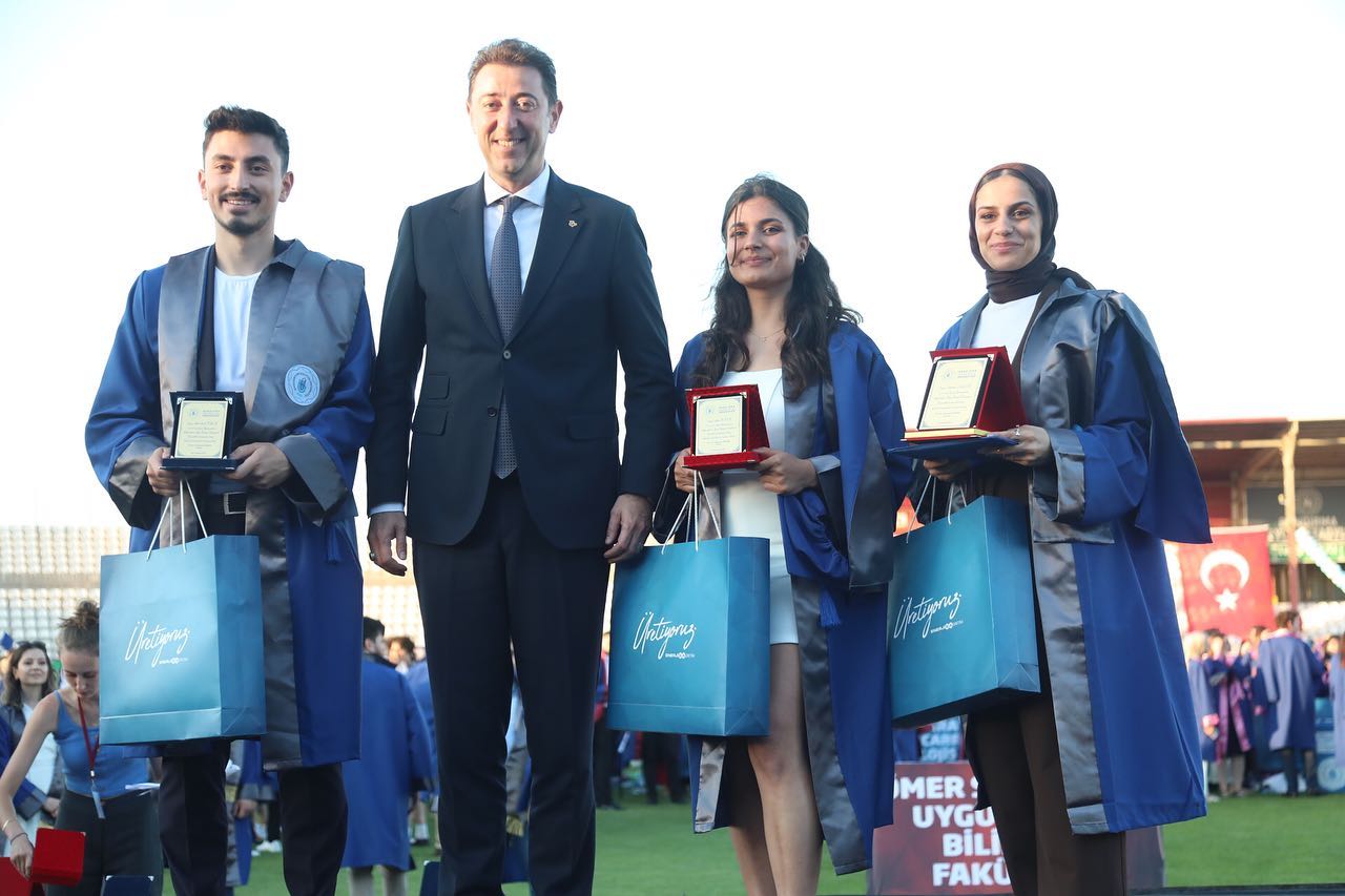 Başkan Tosun Mezuniyet Töreninde