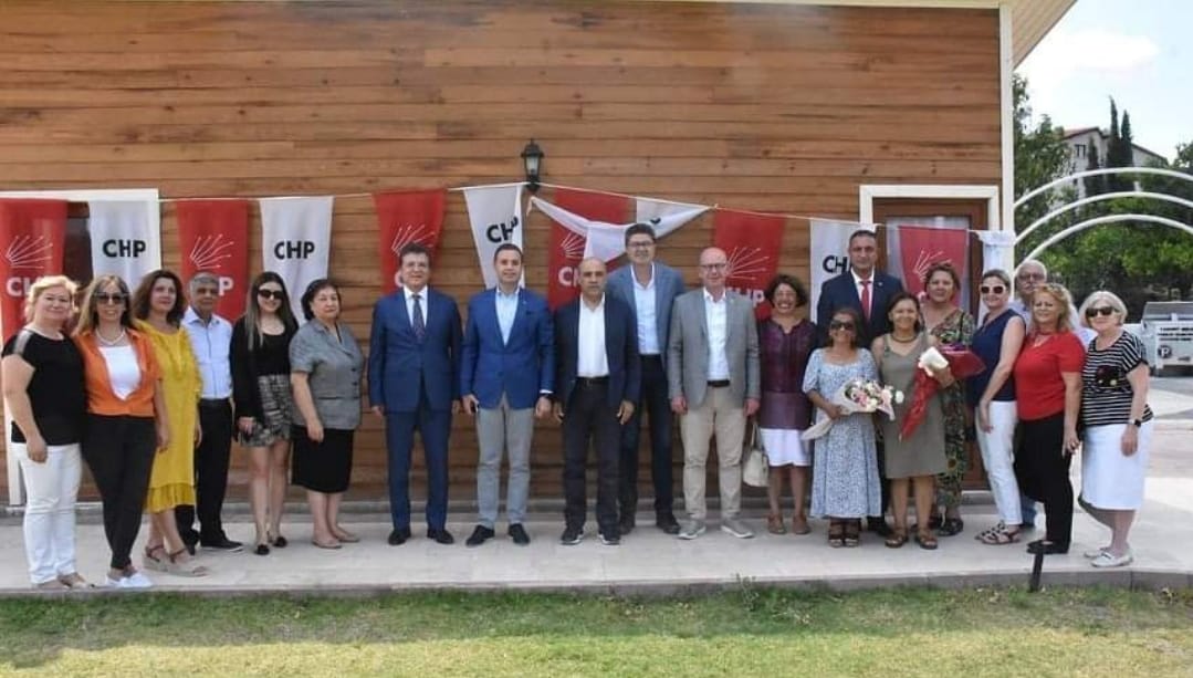 CHP Edremit ,Nazlıaka’yı Bağrına Bastı