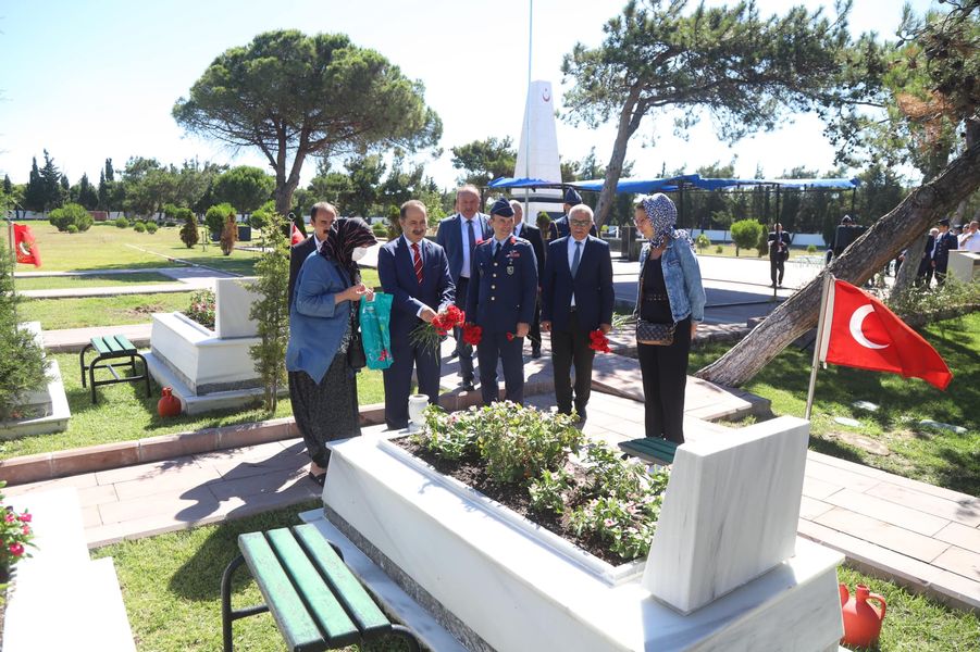 Bandırma İlçesinde Şehitler Törenle Anıldı