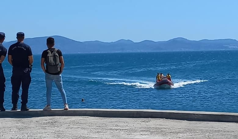 Batan Tekneden Kaybolan 2 Kişi Halen Aranıyor
