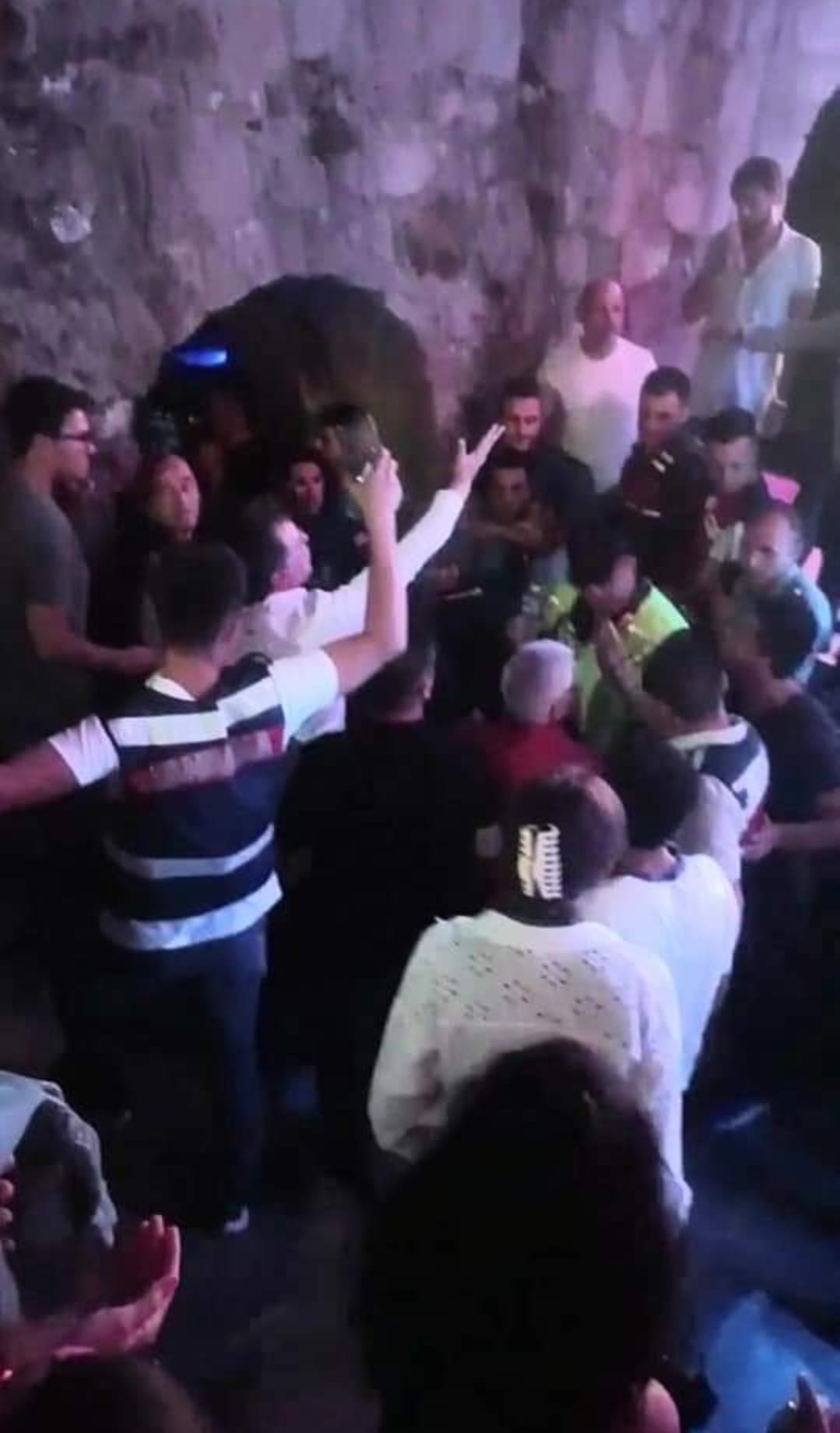 AK Partiler, Sessizliğini Bozdu