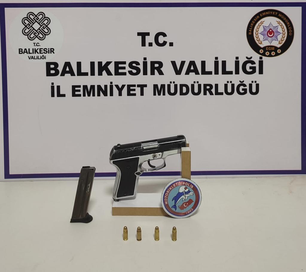 18 Aranan Şahıs Yakalandı Ve 5 Şahıs Tutuklandı