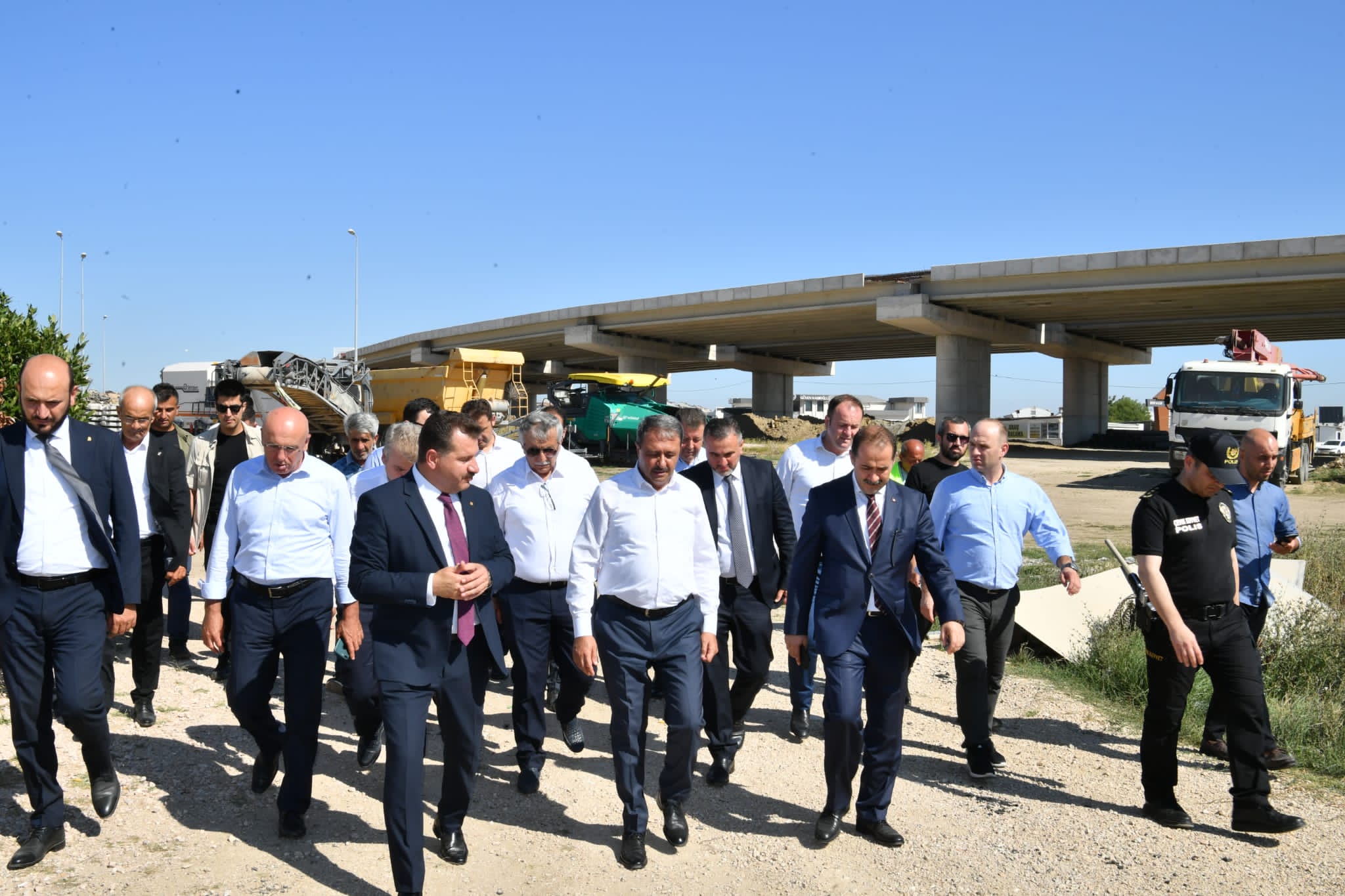 Vali Şıldak, Çalışmaları Yakın Takip Ediyor