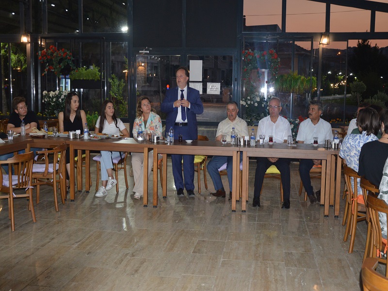 Yükseköğretim Kurumları Sınavı Başarıları Karesi Kaymakamı Ve Belediye Başkanı Tarafından Ödüllendirildi.