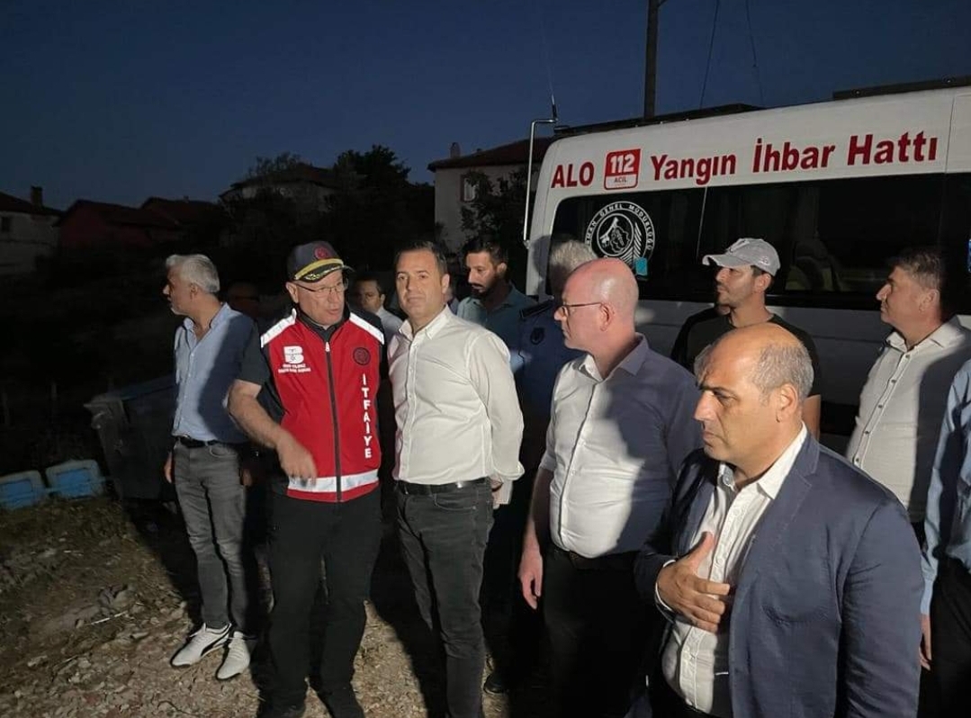 CHP Vekilleri Yangın Yerinde