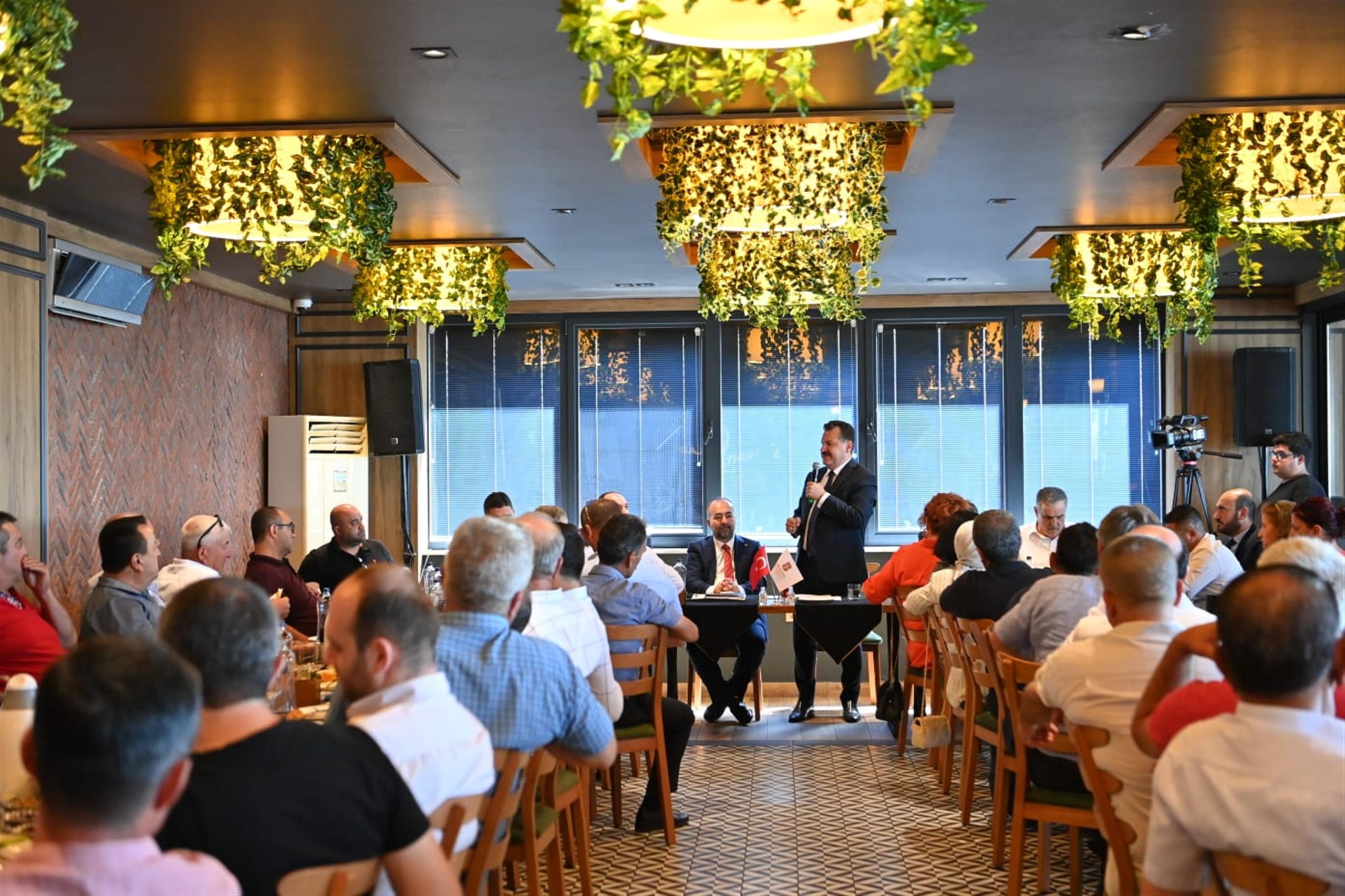 Bandırmalı Muhtarlarla Buluştu