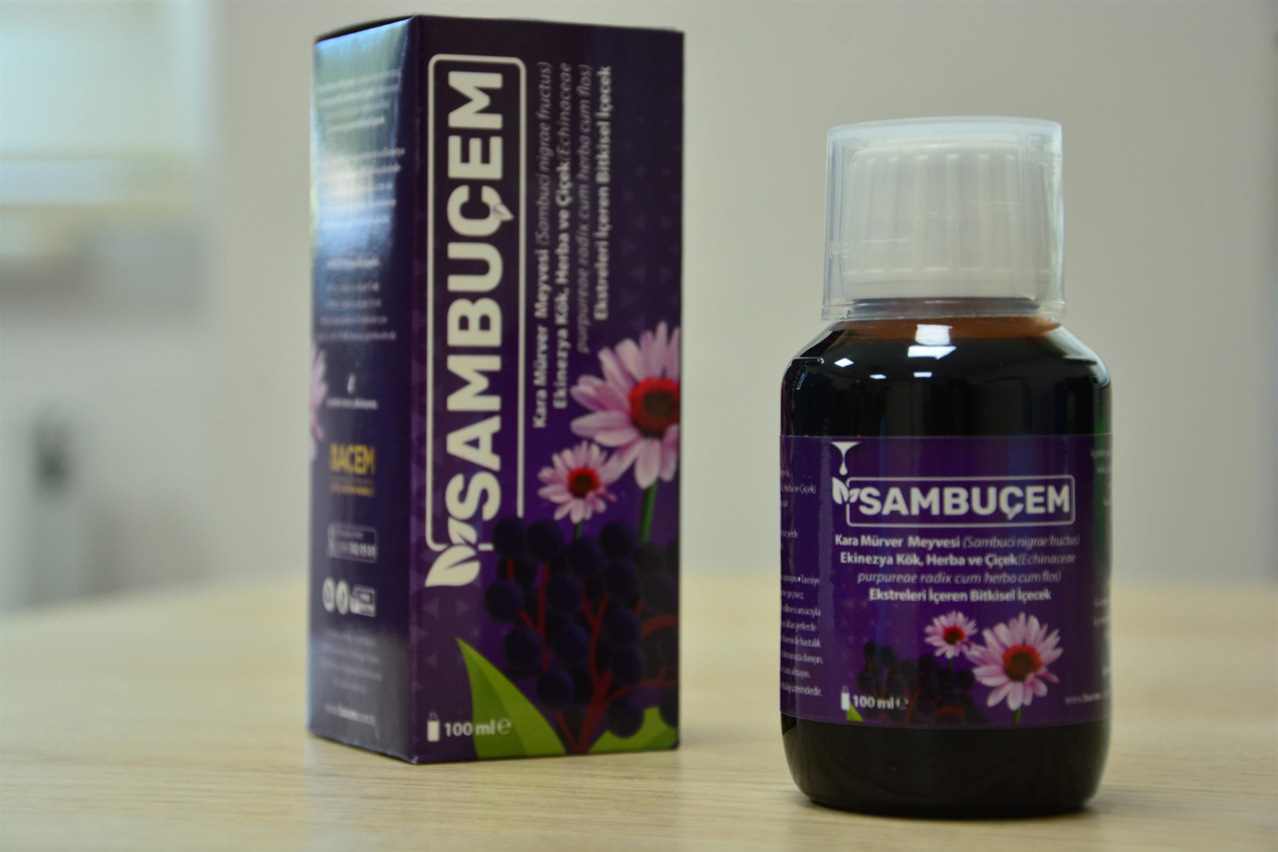 İlk Yerli Kara Münver Şurubu Sambuçem