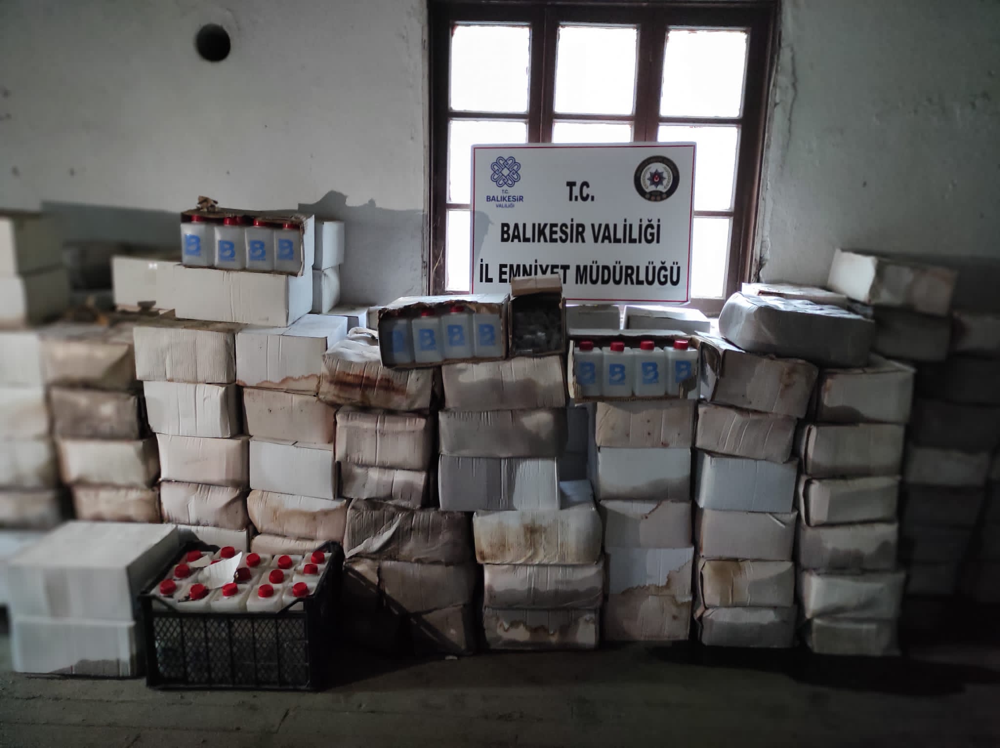 Balıkesir Polisinden Alkol Operasyonu