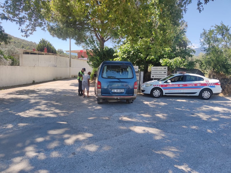 Köy Yollarında Seyreden Araçlarda Emniyet Kemeri Denetimi