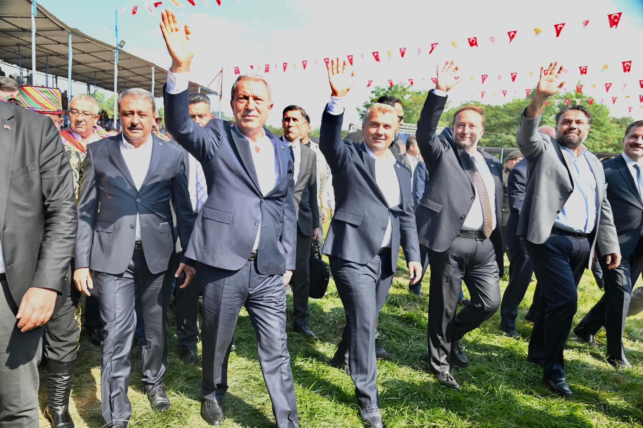 Hulusi Akar 62. Geleneksel Kurtdereli Yağlı Güreşlerinde