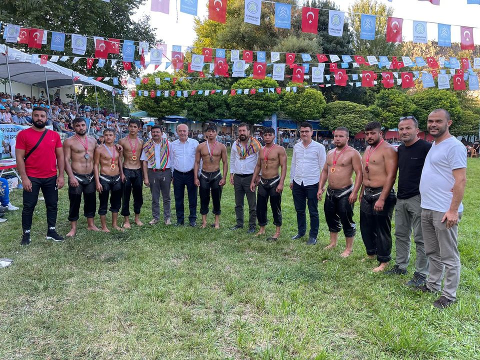 Dursunbey Er Meydanında İsmail Koç Rüzgarı