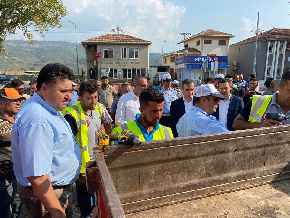 Havran Belediyesine Reflektör Desteği