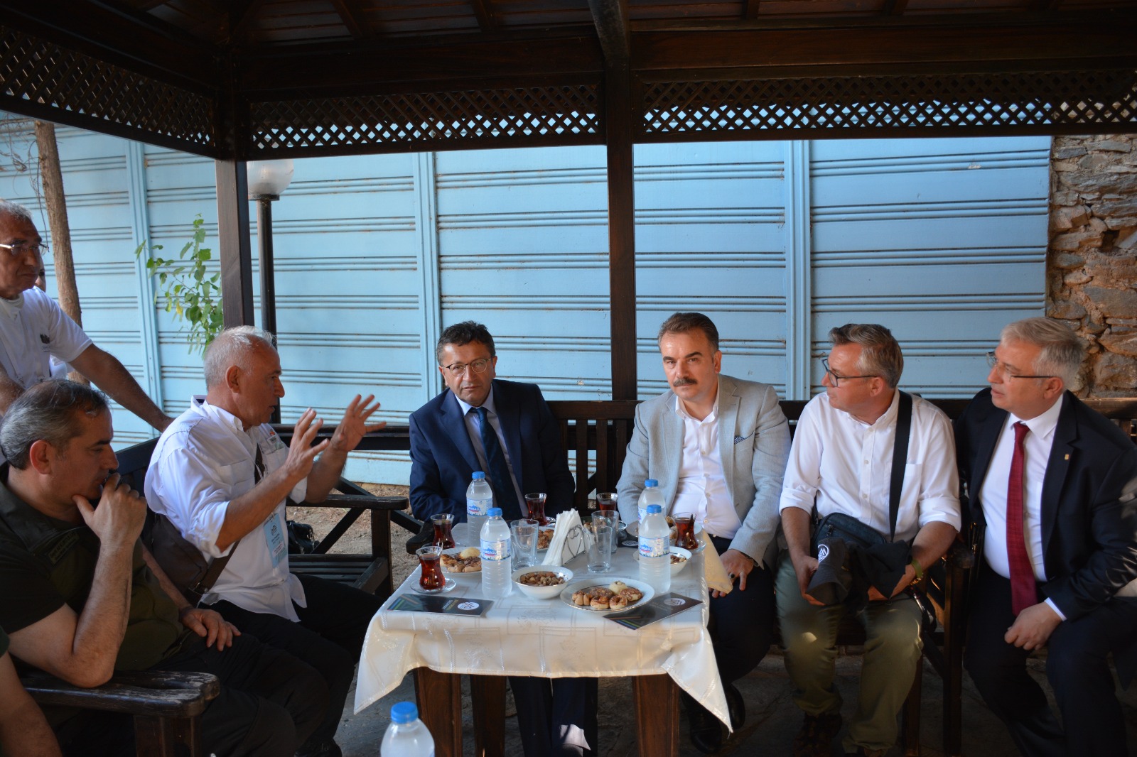 Tarım ve Orman Bakan Yardımcısı Veysel Tiryaki Edremit’ te