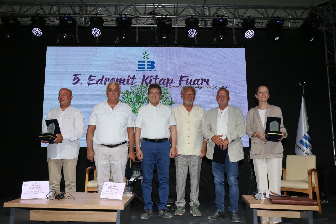Edremit Kitap Fuarı’nda 3. gün de geride kaldı