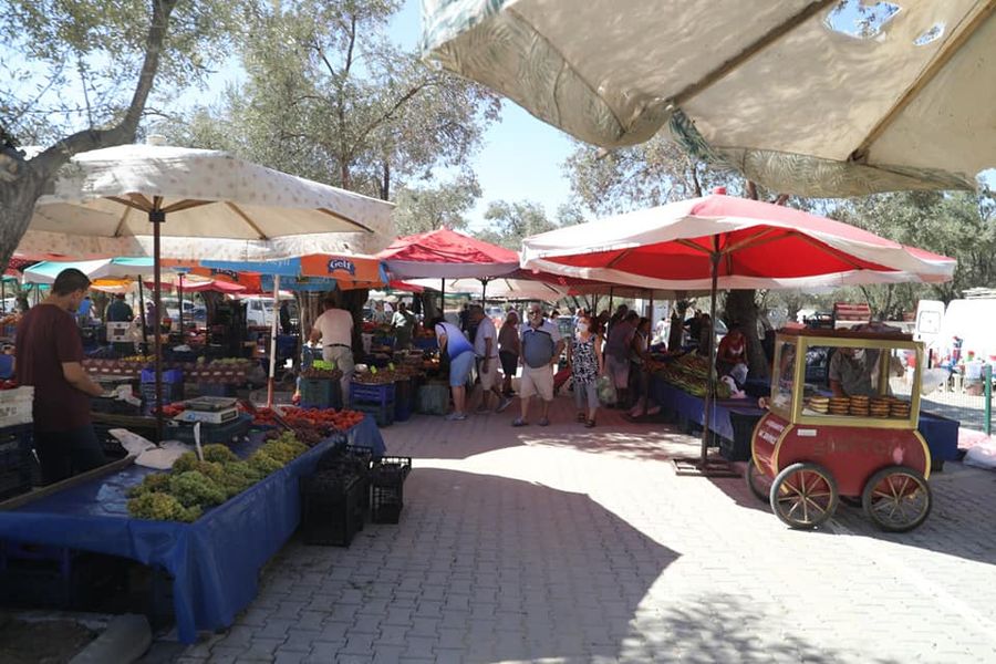 Pelitköy Pazarı Yeni Yerinde Açıldı.