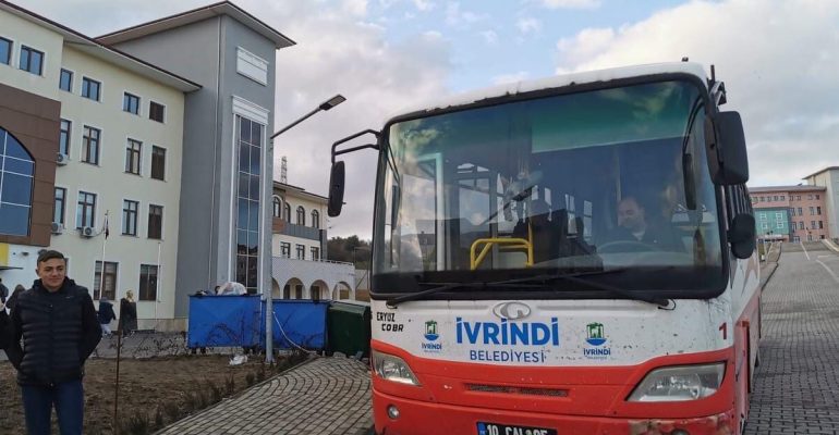 Öğrencilere Ücretsiz Servis