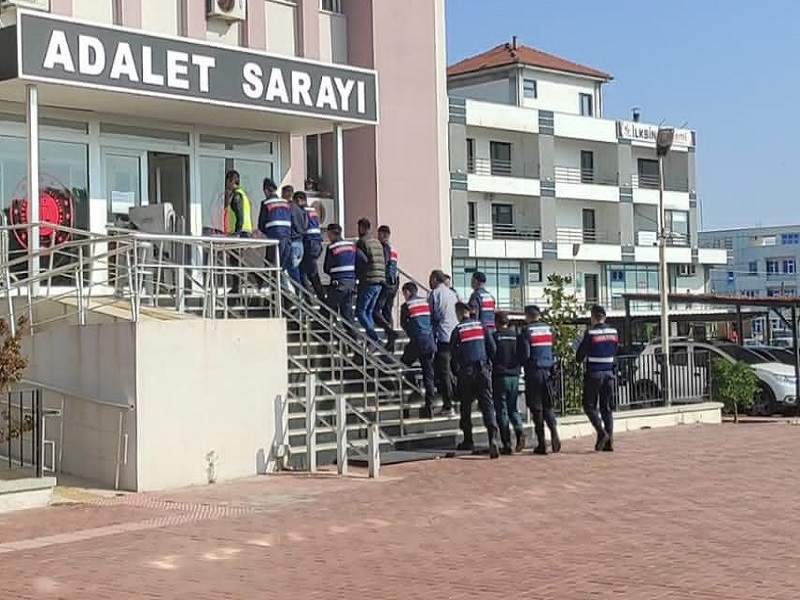 Jandarma’dan Göçmen Kaçakçılarına Operasyon