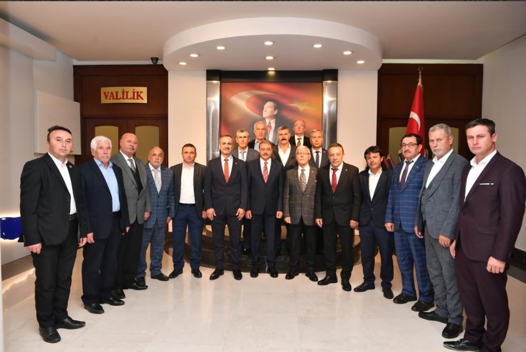 Balıkesir Valisi Şıldak’a Muhtarlardan Ziyaret