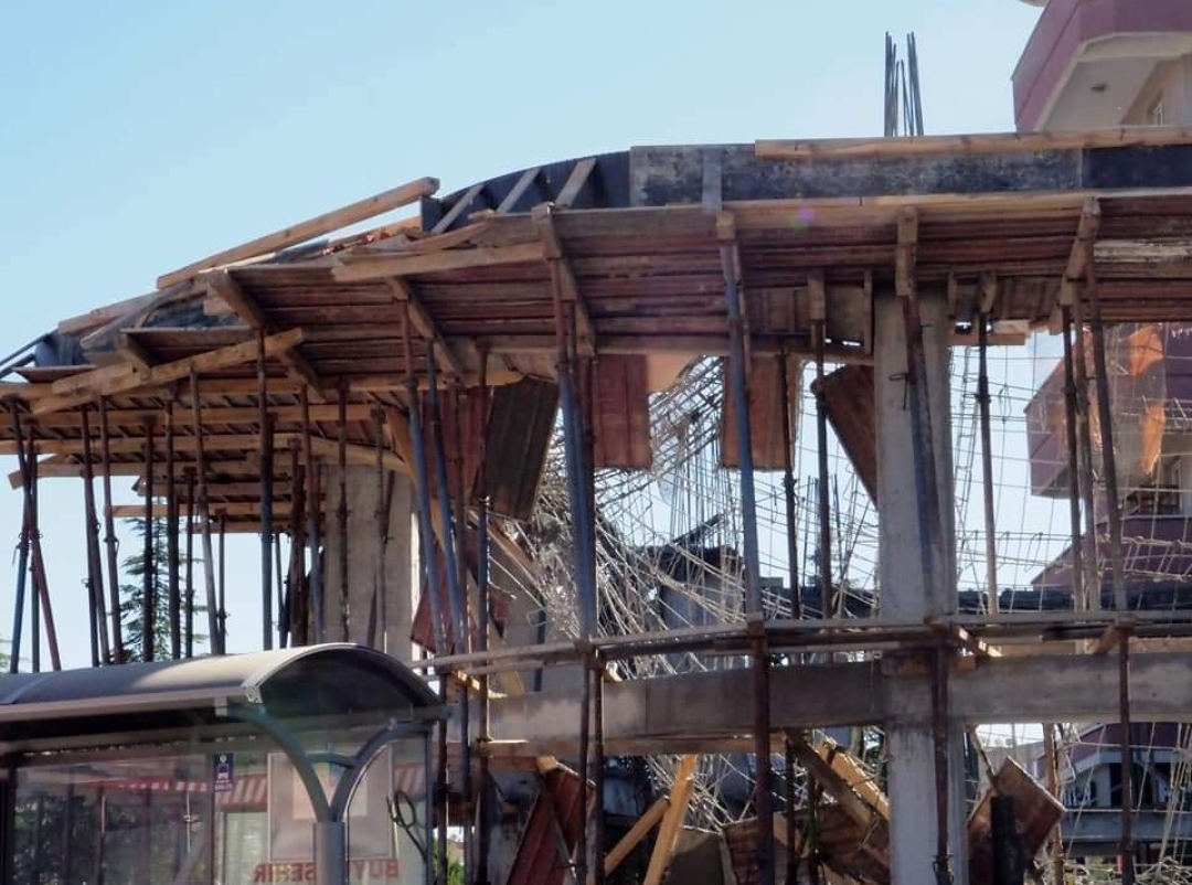 Edremit’te İnşaatta Can Pazarı