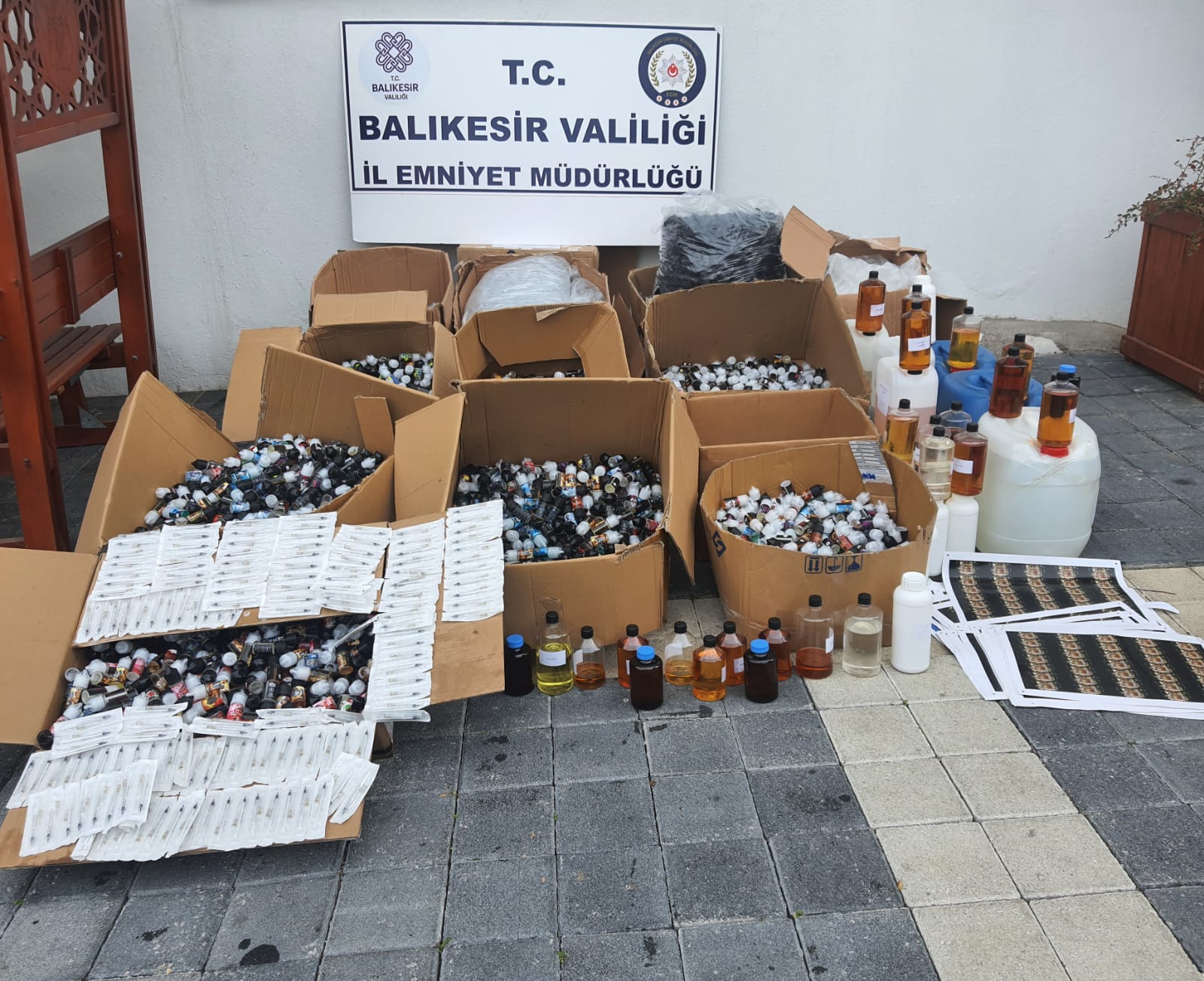 Ayvalık’ta Tütün Operasyonu