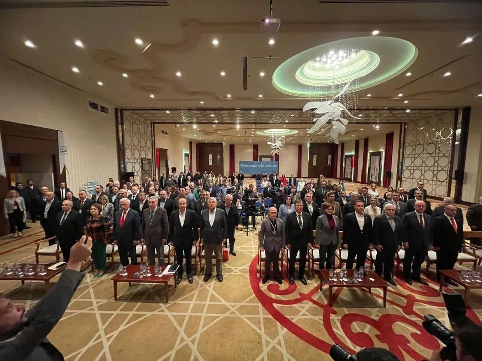 Ege ve Marmara Çevreci Belediyeler Birliği “Enerjide Yol Ayrımı” Çalıştayı Düzenledi.