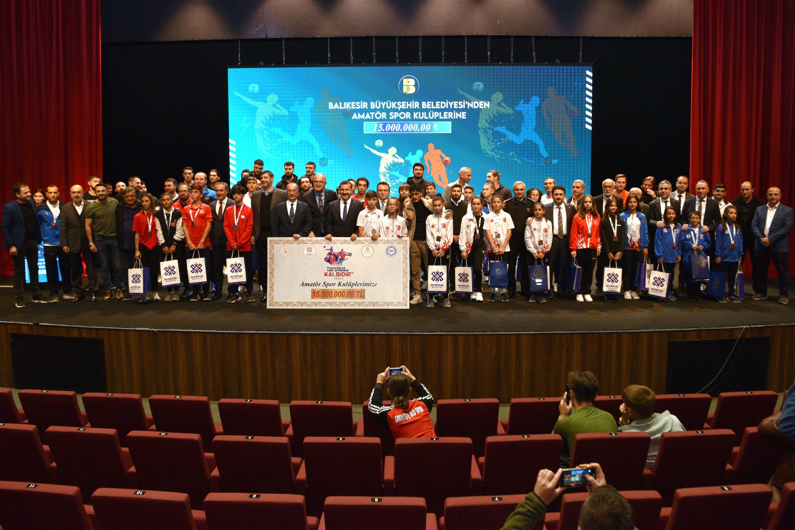 Balıkesir’de Mahalle Ligi Turnuvalarına Başvuru Heyecanı