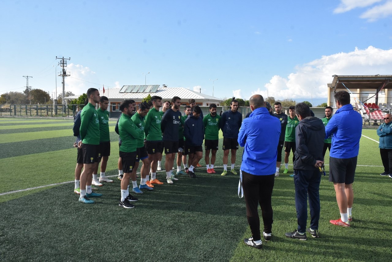 1966 Edremitspor Kazanarak Galibiyet Serisine Başlamak İçin Gidiyor