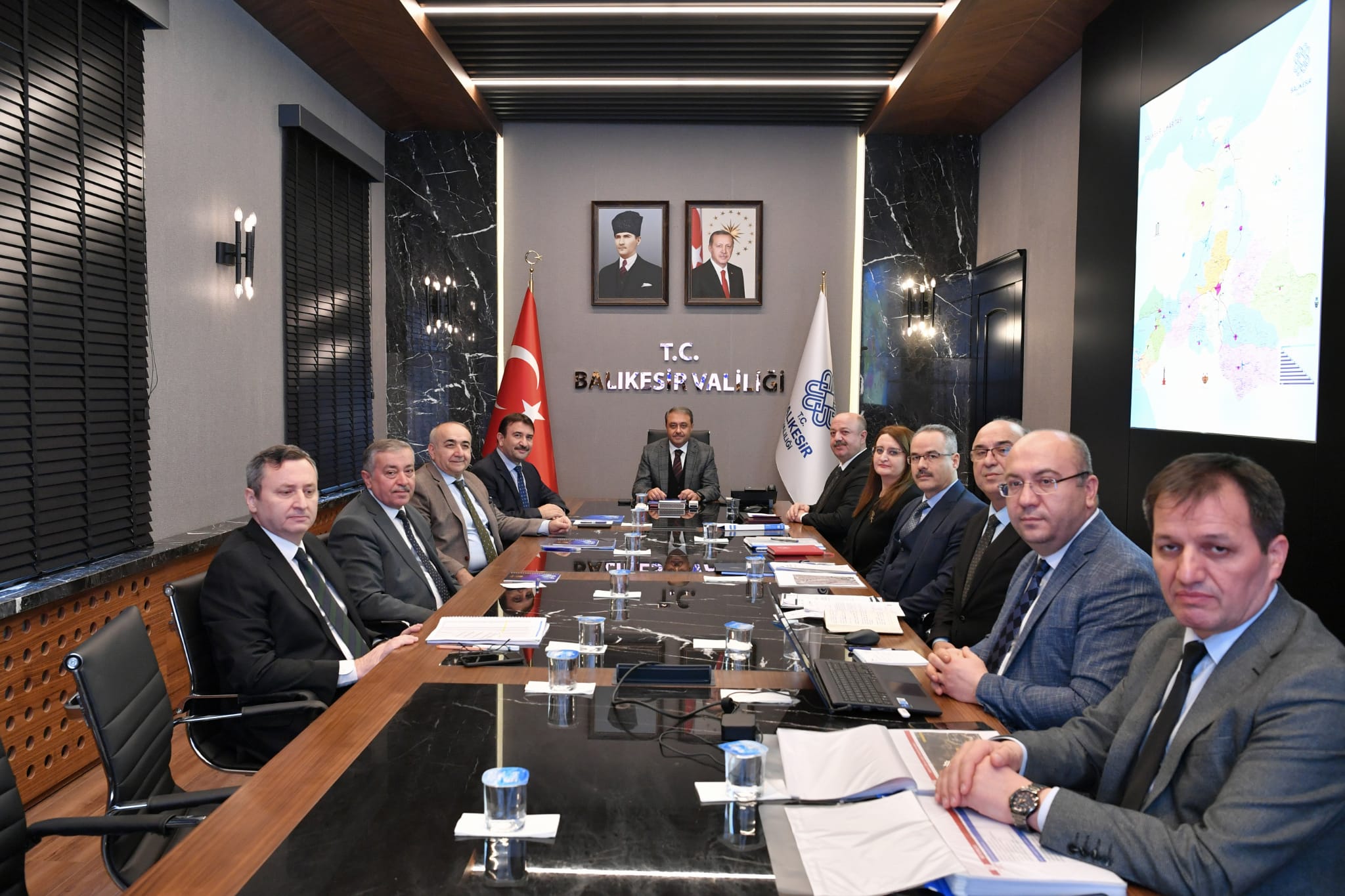 Vali Şıldak Kurum Müdürleri İle 2022 Yılını Değerlendirdi