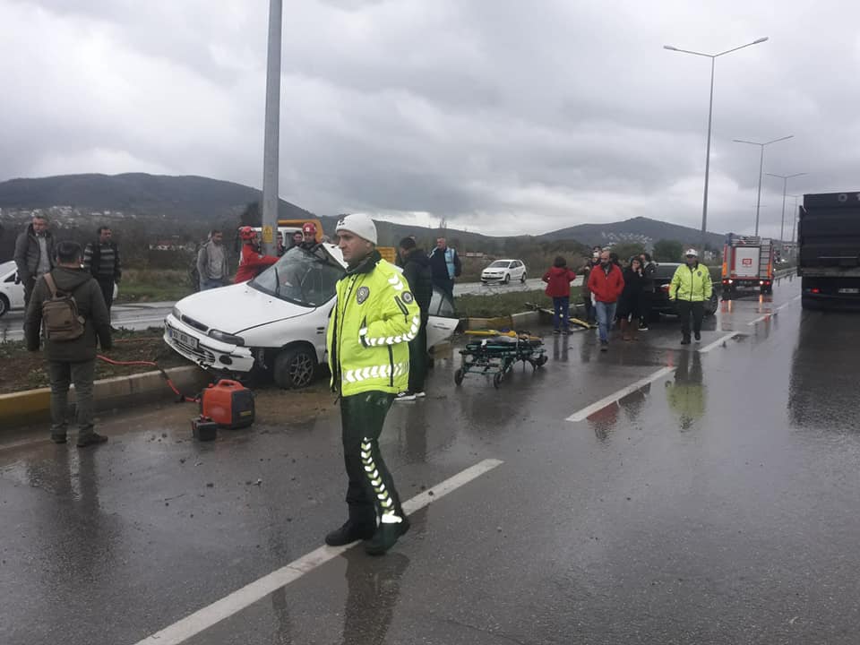 Balıkesir Burhaniye’de Kazada 5 Kişi Yaralandı
