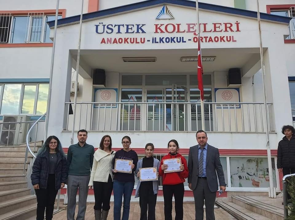 Üstek Koleji LGS Şampiyonlarının Adresi Oldu