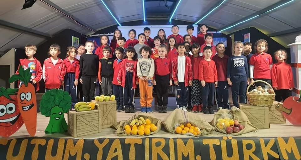 Üstek Koleji Öğrencileri Yerli Malı Haftasını Kutladı