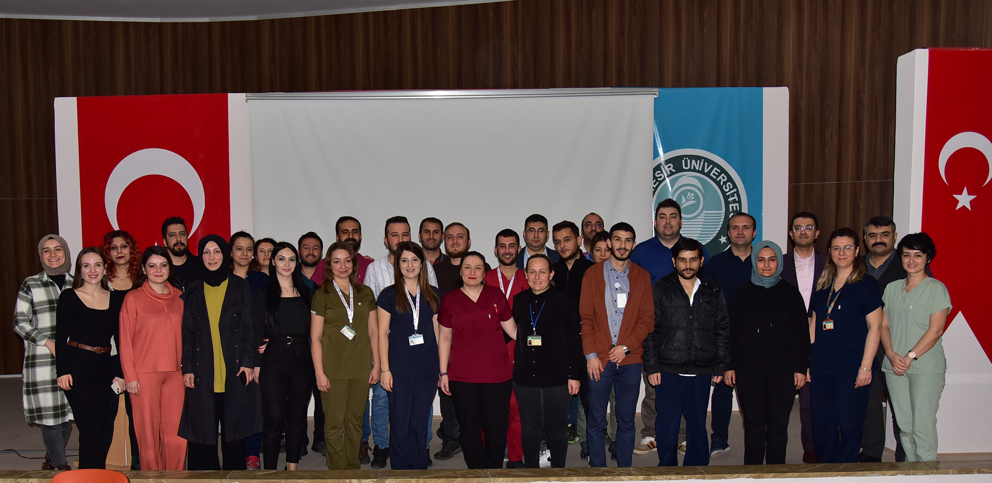 Acil Bakım Hemşireliği Sertifikalı Eğitim Programı Başarıyla Sona Erdi