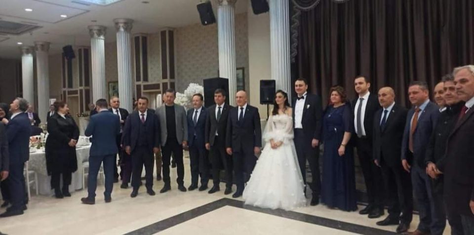 AK Partililer, Ok’u Düğün Cemiyetinde Yalnız Bırakmadılar