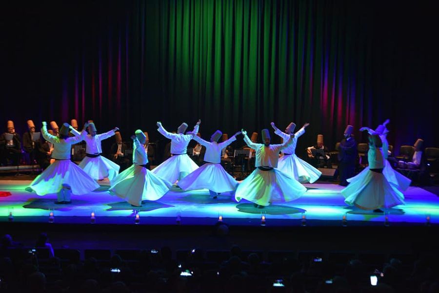 Şeb-i Arus Gecesi Mest Etti