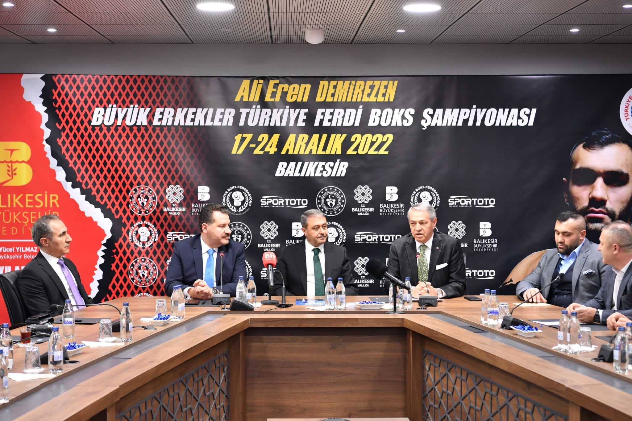 Balıkesir’de Büyük Erkekler Türkiye Ferdi Boks Şampiyonası