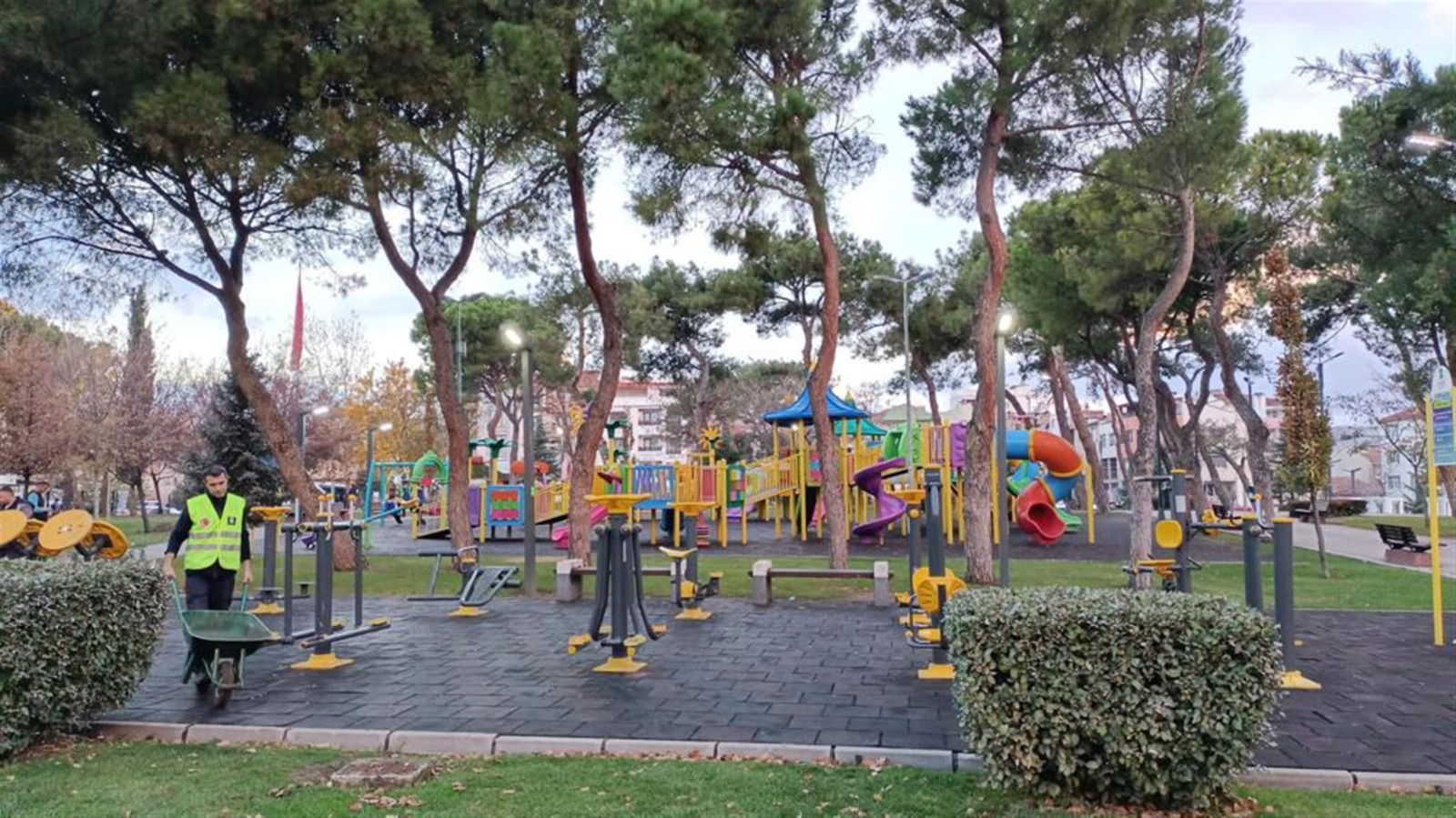 Şehitler Parkı’na Yeni Nesil Aydınlatma