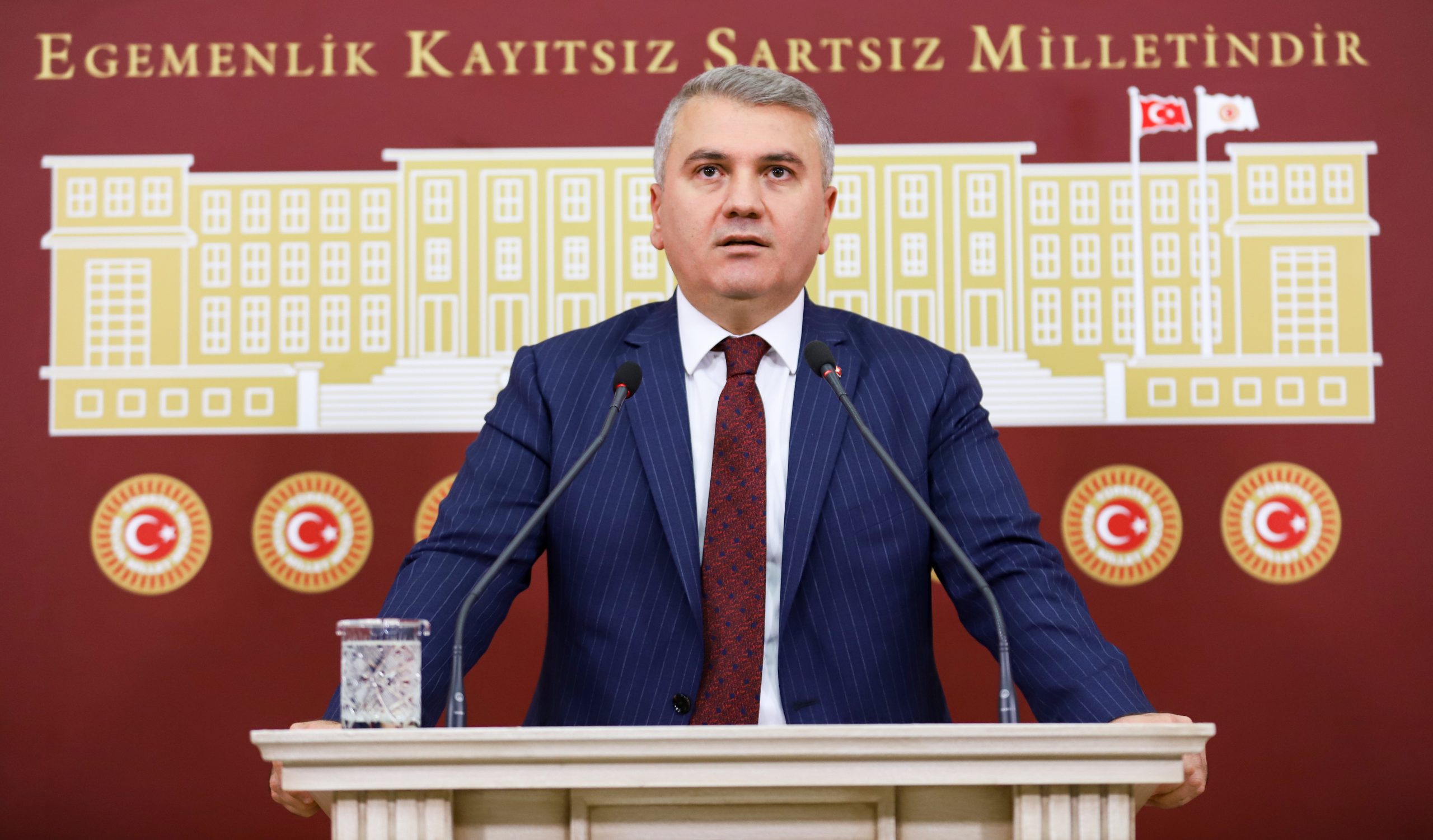 Vekil Canbey CHP’yi Eleştirdi: Vizyon Toplantısı Tükenmişliğin Fotoğrafıdır